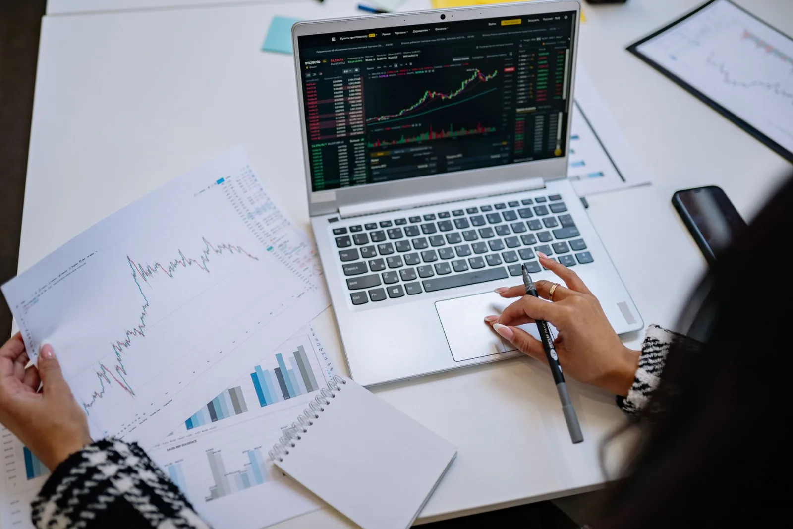 ETF : comment choisir un tracker quand on débute